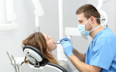 Odbudowa zęba – czym jest, kiedy jest możliwa i ile kosztuje?